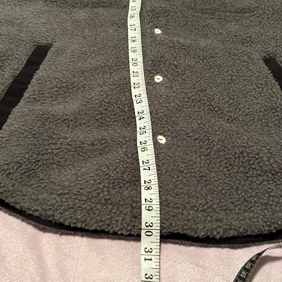 NWT: Polo Ralph Lauren, LS shirt jacket.medium size. - Picture 7 of 8